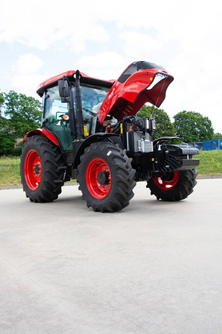 ZETOR lansează noua Serie 5, tractoarele care aduc mai multă putere și productivitate în ferme