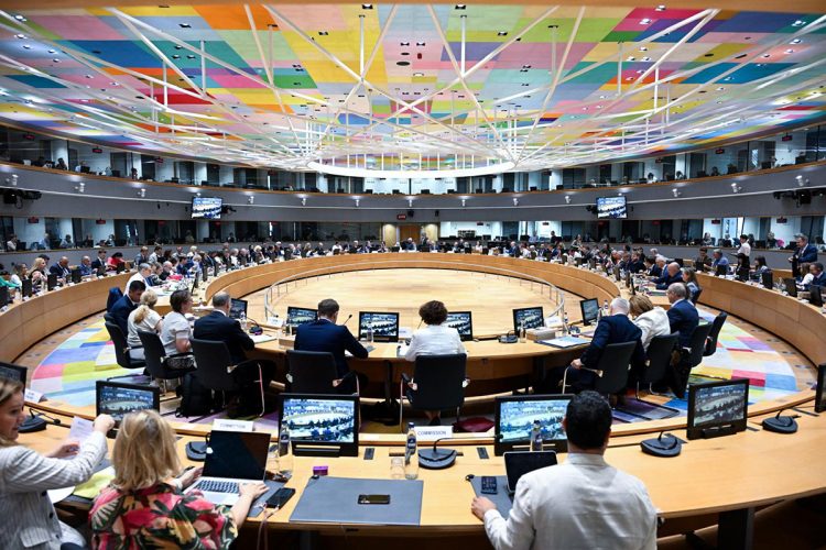 România solicită sprijin european pentru sectorul laptelui și protejarea investițiilor fermierilor