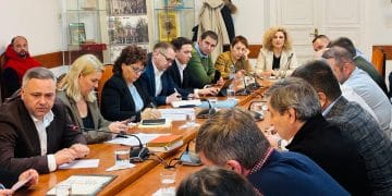 Ministrul Agriculturii și Dezvoltării Rurale, Florin Barbu, a discutat cu reprezentanții asociațiilor și federațiilor de fermieri din sectoarele pescăresc, suin și vegetal