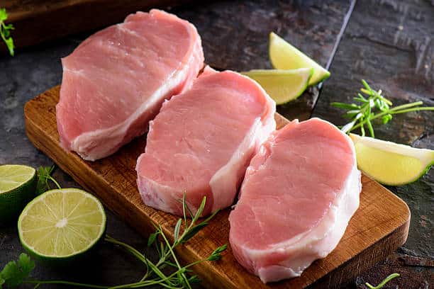România, sufocată de importurile de carne de porc: peste 1 miliard de dolari anual ies din economie din cauza pestei porcine africane