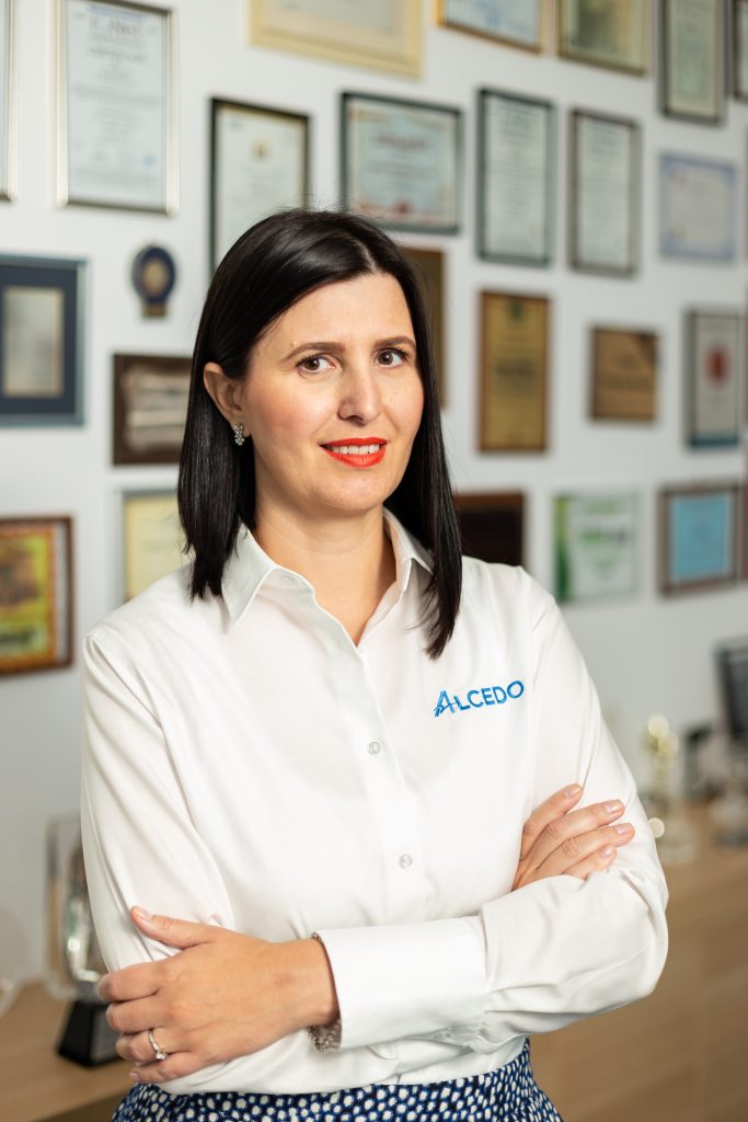 Gabriela Rizescu încheie 28 de ani de leadership remarcabil la Grupul ALCEDO